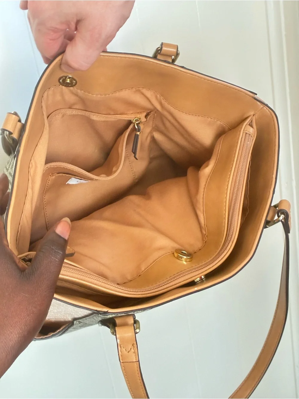 Liz Claiborne super cute